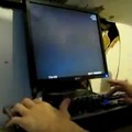 Nerd emo destroza su monitor (Su habitacion tambien)