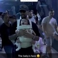 Baby’s reaction to the aquarium