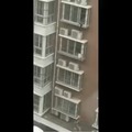 Guy climbs 5 floors to save kid