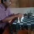 Disputa de xadrez mais pacífica entre idosos com demência avançada