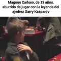Magnus Carlsen reventando al ajedrez a una leyenda