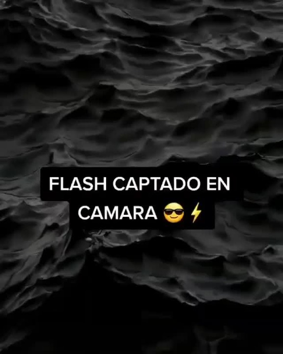 Flash Captado en Cámara - Meme subido por Ardadwik :) Memedroid